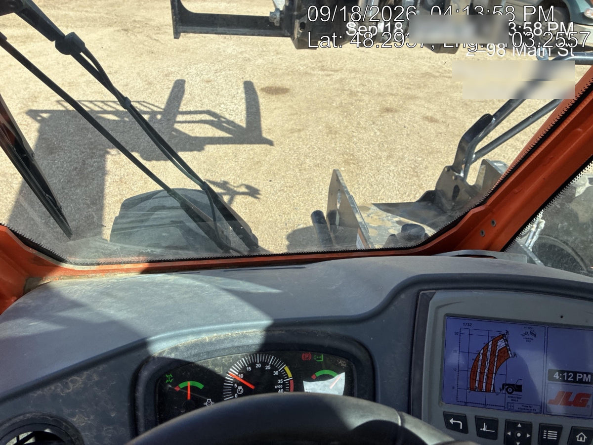 2021 JLG 1732