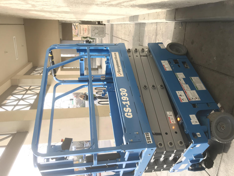 2019 Genie GS-1930 Half Height Swing Gate, 800W Inverter