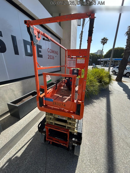 2022 JLG ES1932