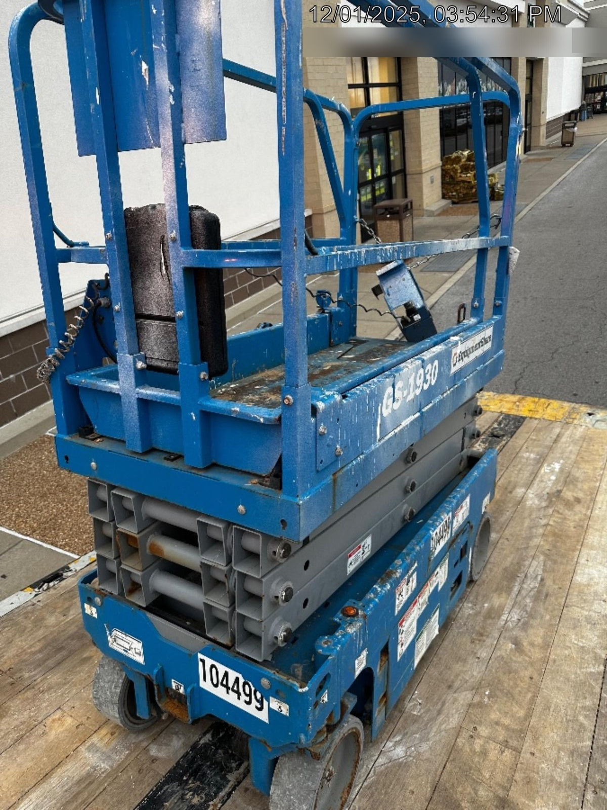2020 Genie GS-1930 Fixed rails with chain entry gate - Pre A92.20