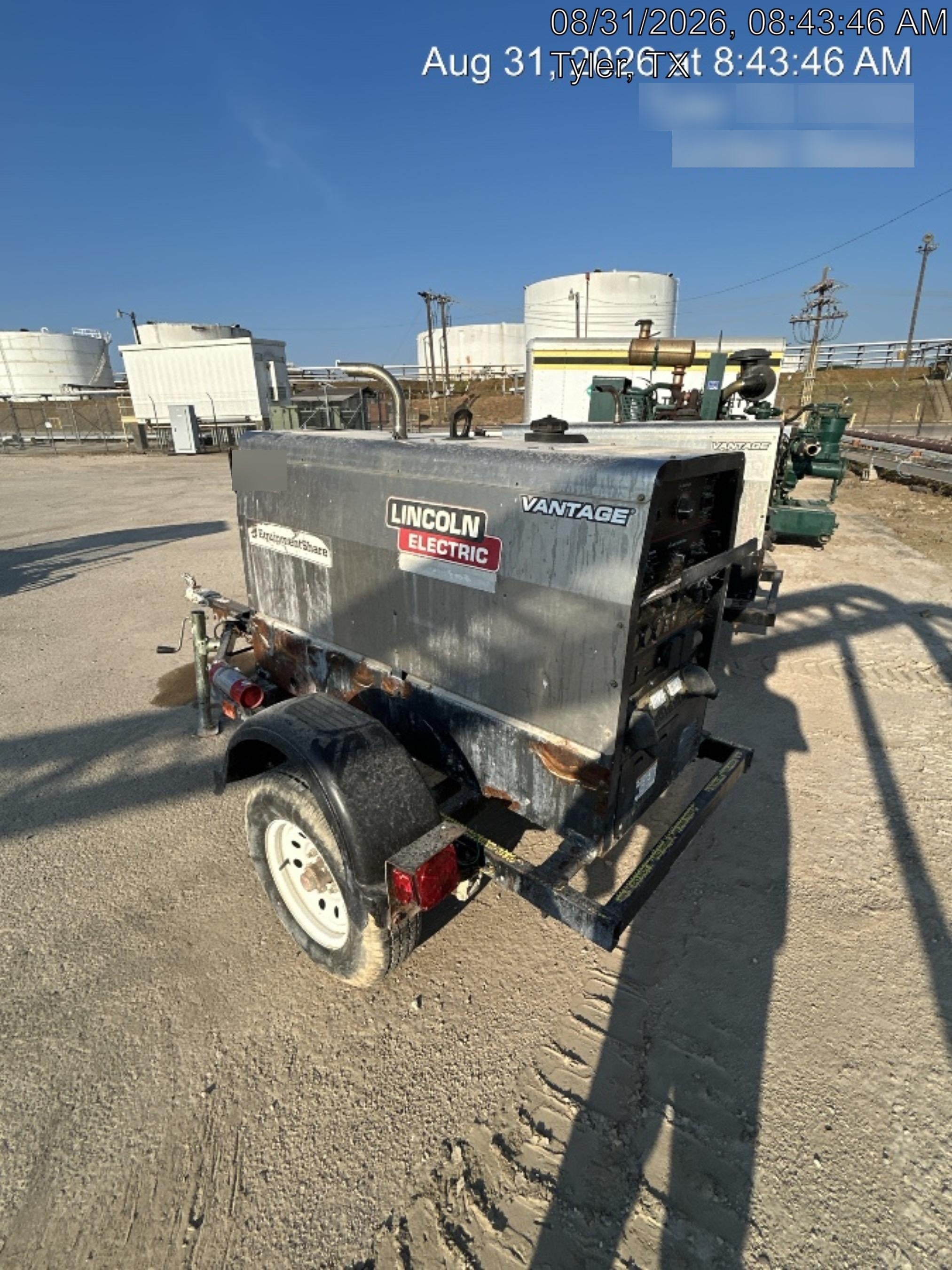 Lincoln Electric Vantage 322 Lincoln Vantage 322 Welder w/Trailer
