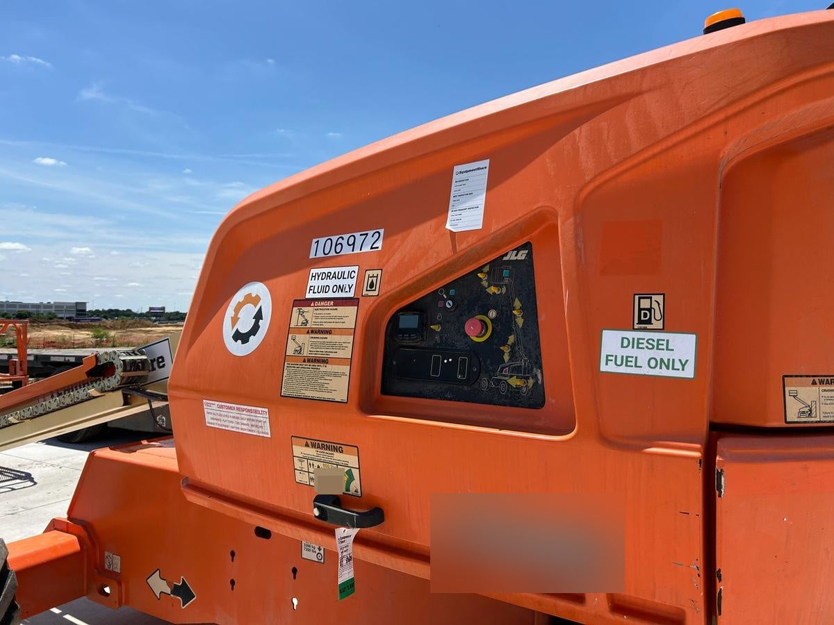 2020 JLG 400S