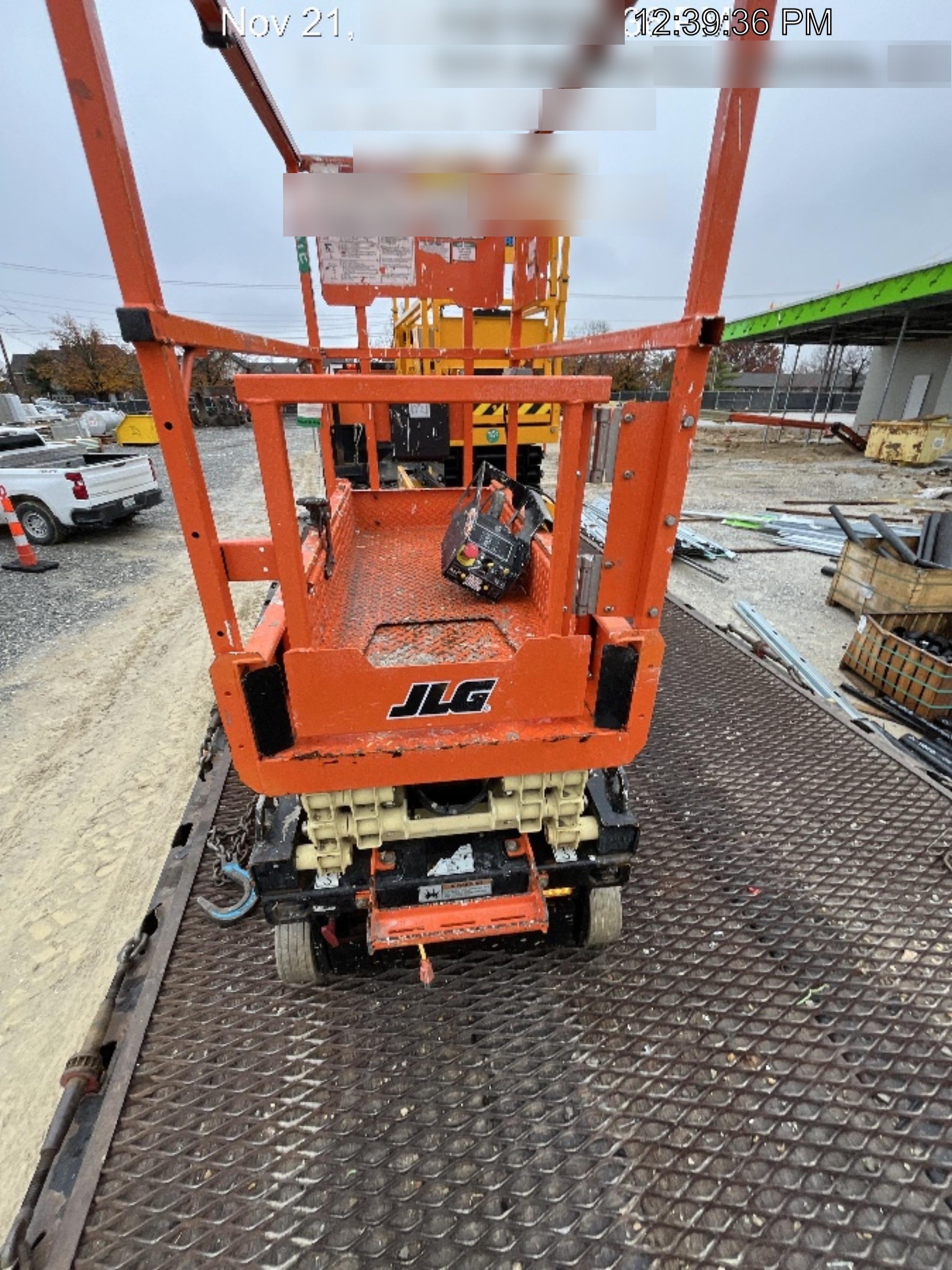 2021 JLG ES1330L