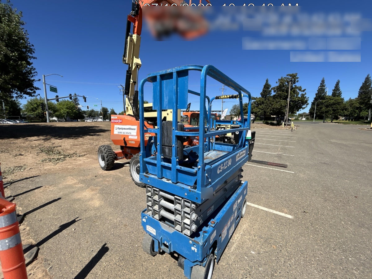 2019 Genie GS-1930 Half Height Swing Gate, 800W Inverter