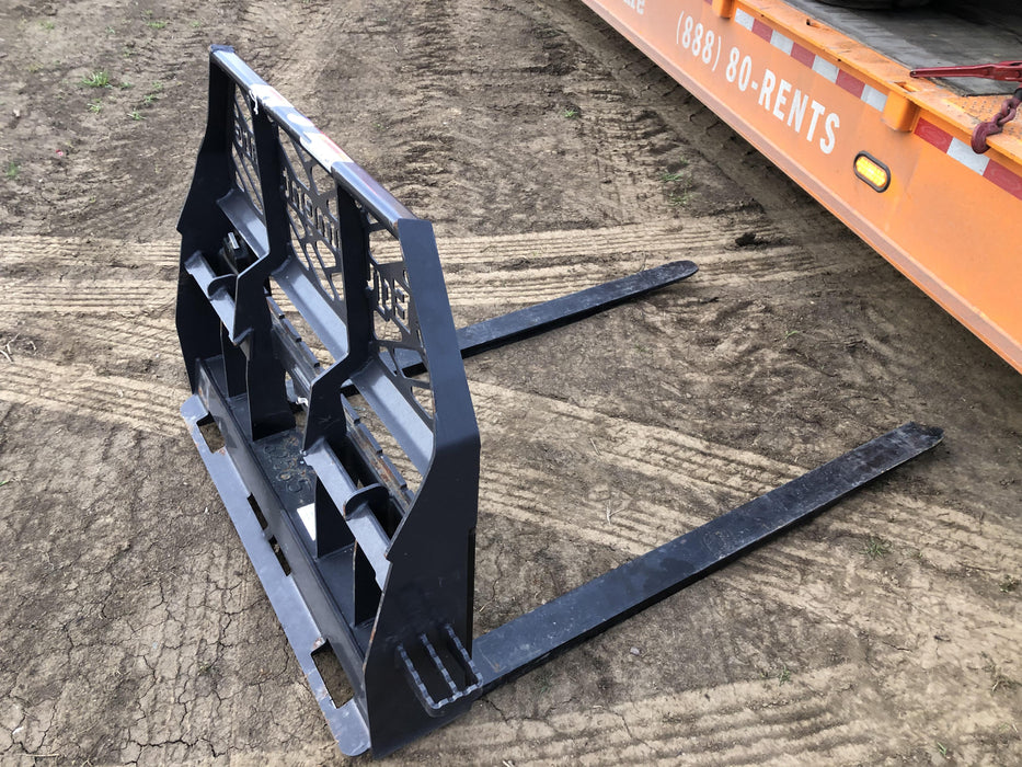 2019 PALADIN 48" Pallet Forks - Paladin