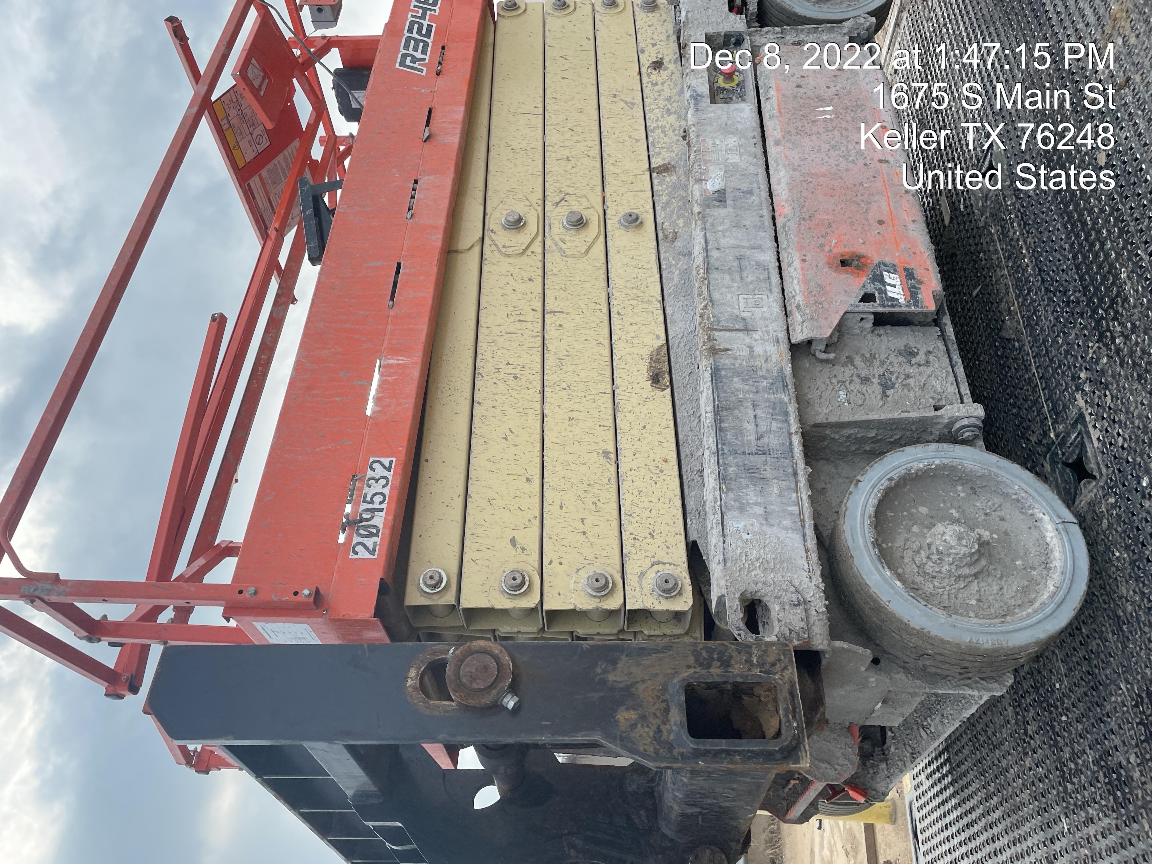 2022 JLG R3246