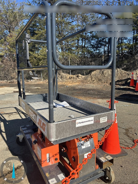 2023 JLG 1030P