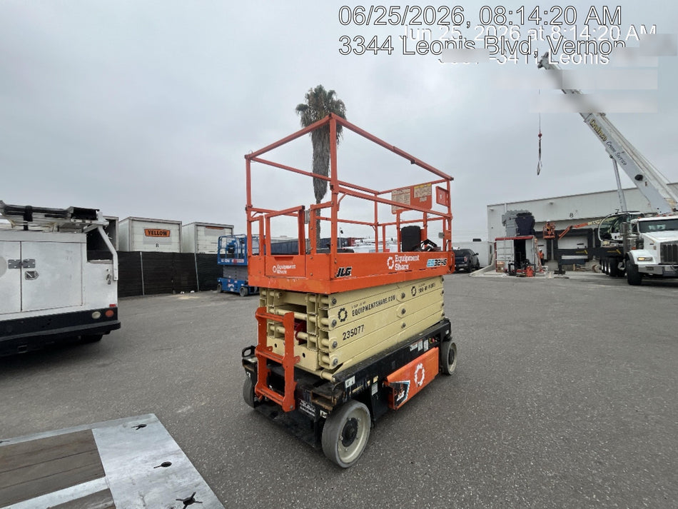 2022 JLG ES3246