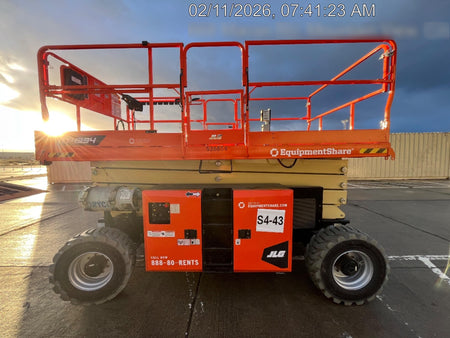2025 JLG RT4394