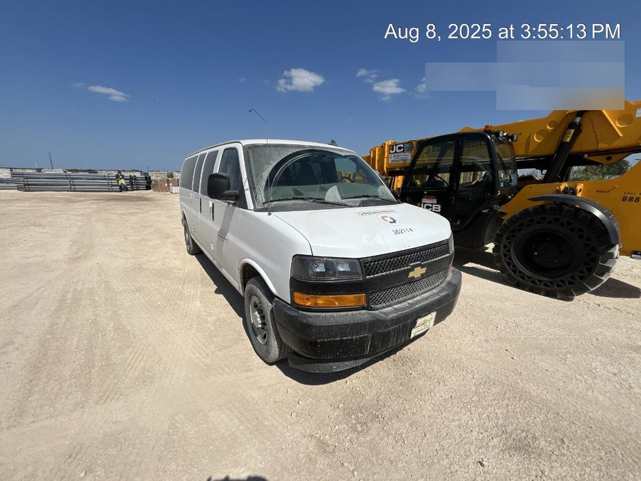 2023 CHEVROLET Express Van - Rental