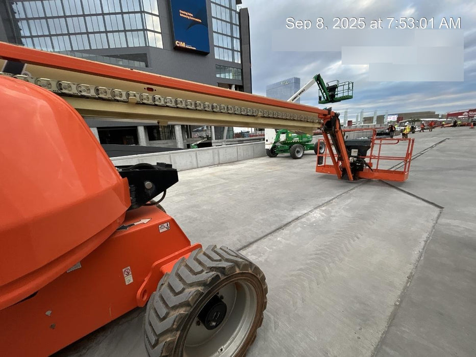 2022 JLG 660SJ