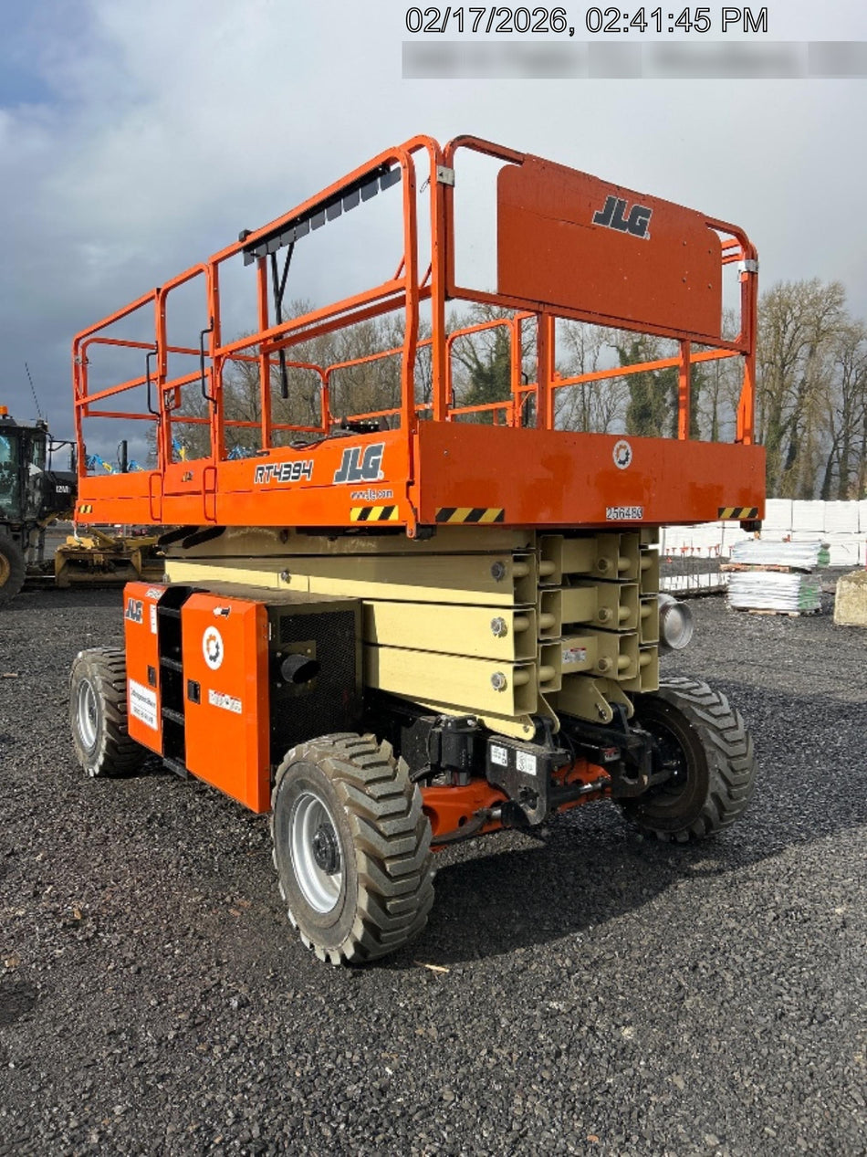 2022 JLG 4394RT