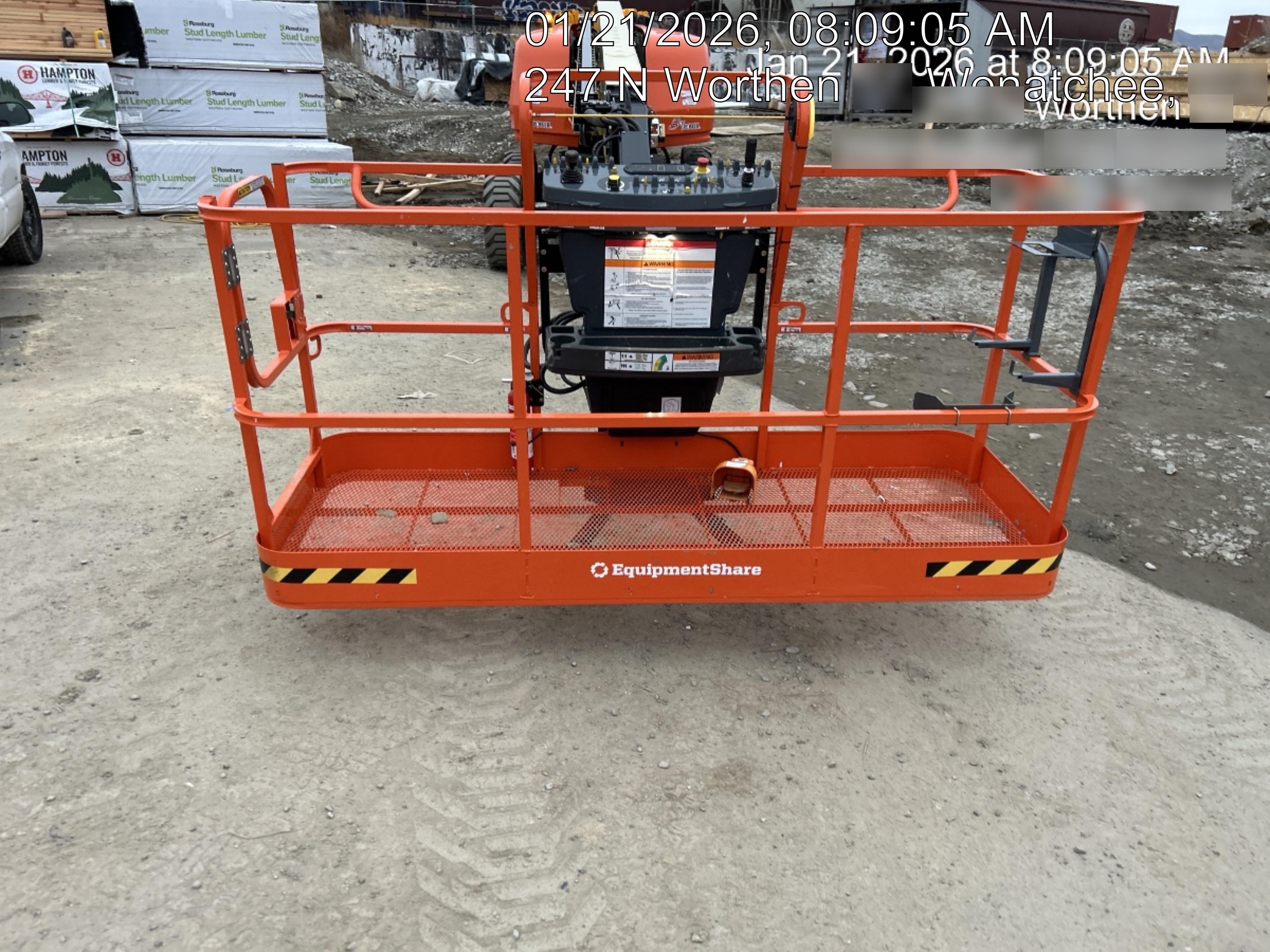 2025 JLG 660SJ