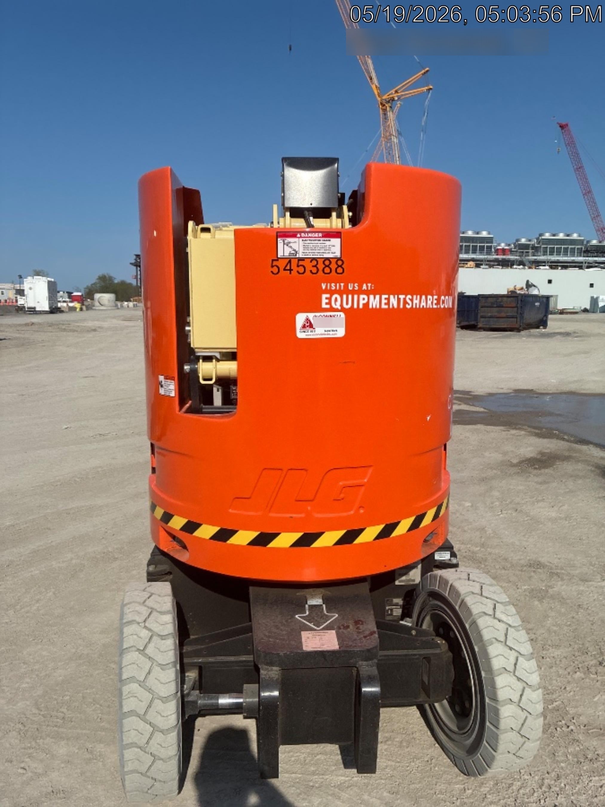 2025 JLG E300AJP