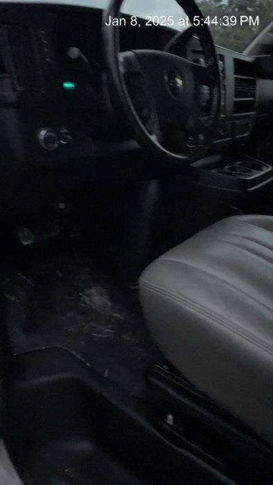 2023 CHEVROLET Express Van - Rental