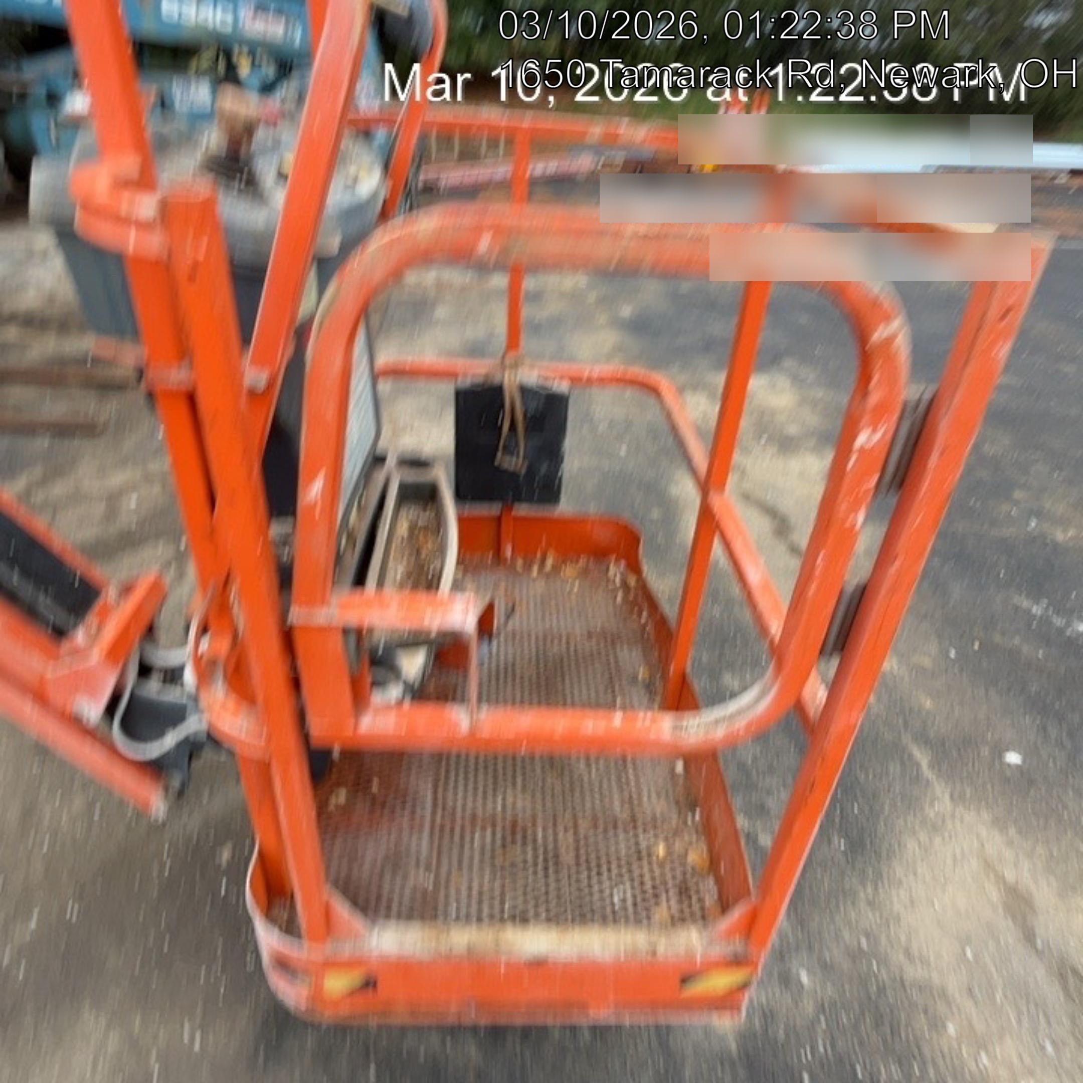 2021 JLG E300AJP