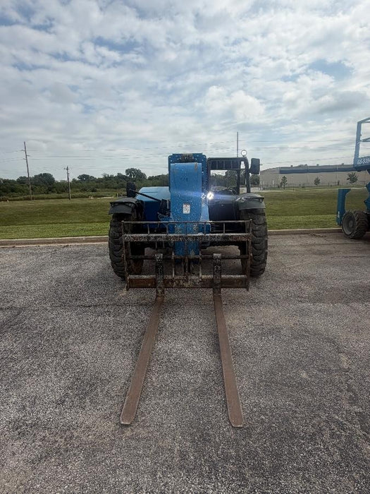 2019 Genie GTH-844 GTH-844 w/Open ROPS, FF Tires, beacon/work lights, 60" carriage/forks