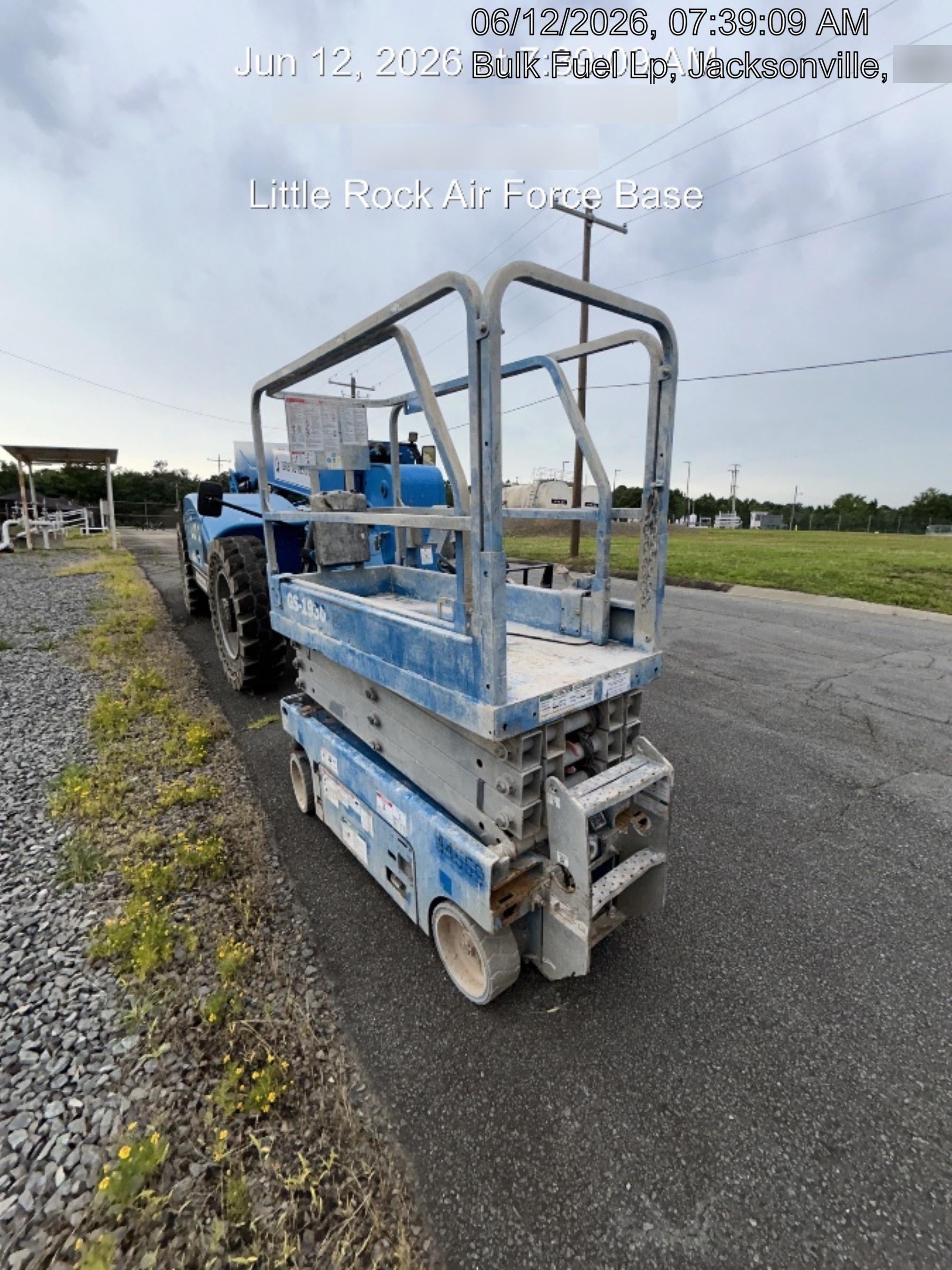 2019 Genie GS-1930 Fixed rails with chain Entry