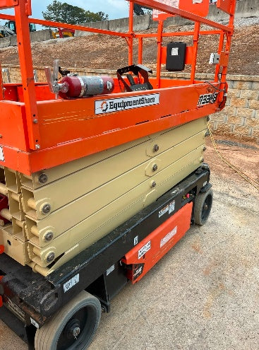 2021 JLG R3246