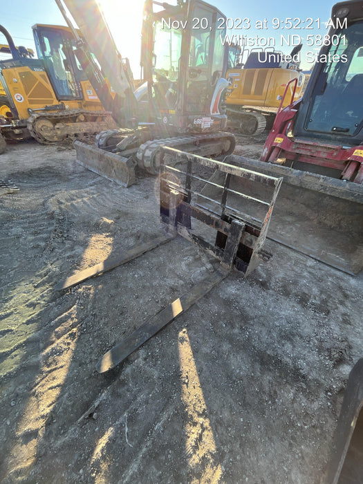 2022 ARROW MATERIAL HANDLING 48" Pallet Forks - Arrow