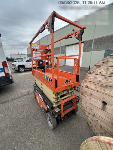 2022 JLG ES1932