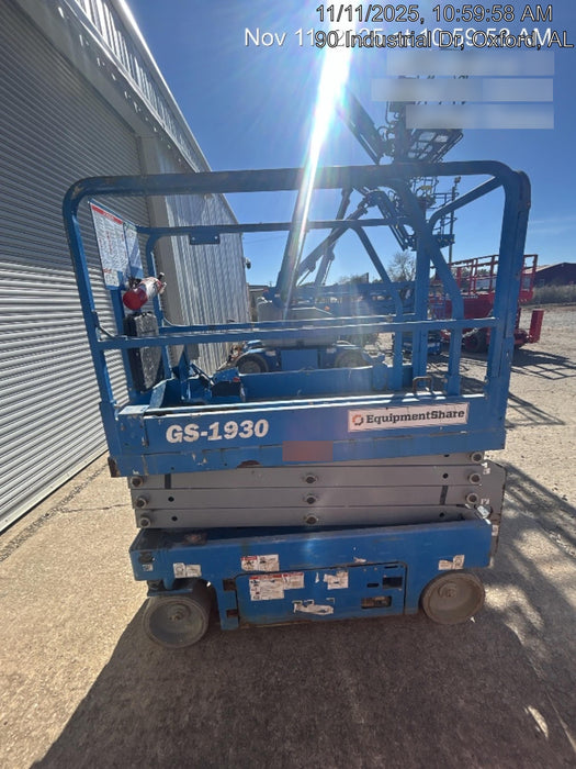 2019 Genie GS-1930 Fixed Rails with Chain Entry