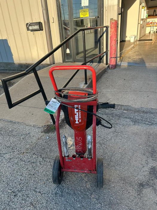 2021 HILTI TE 3000-AVR