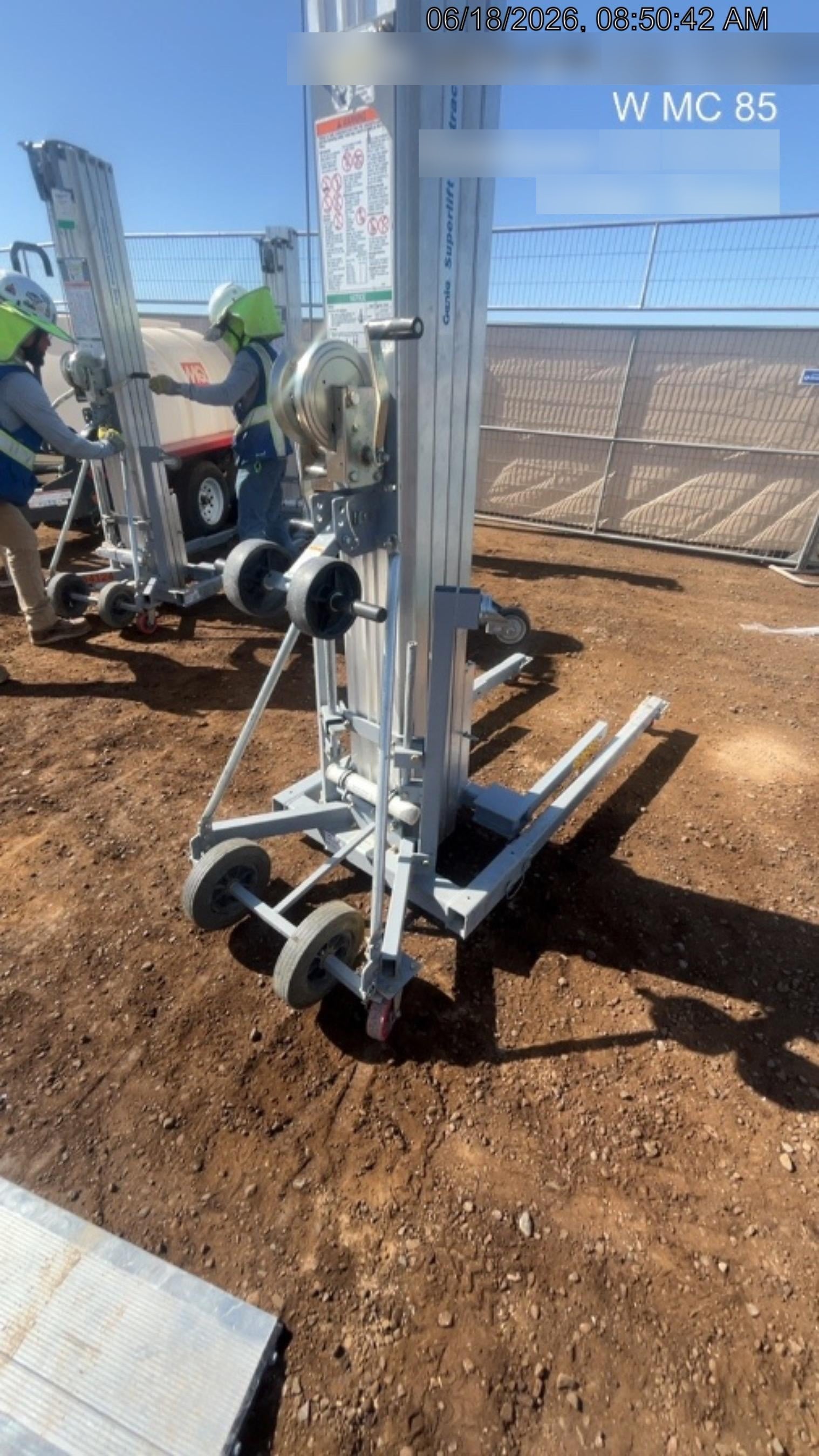 2023 GENIE SLC-24