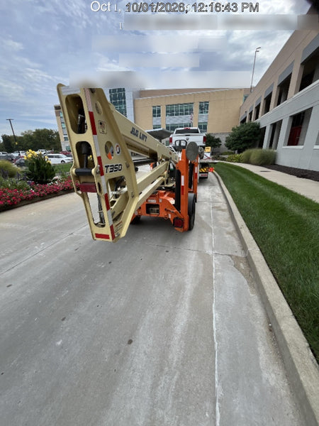 2022 JLG T350