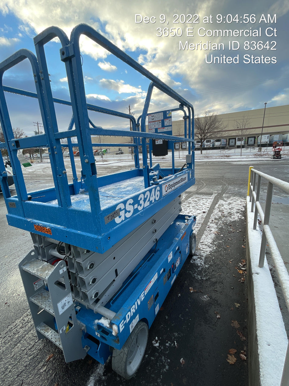 2022 GENIE GS-3246