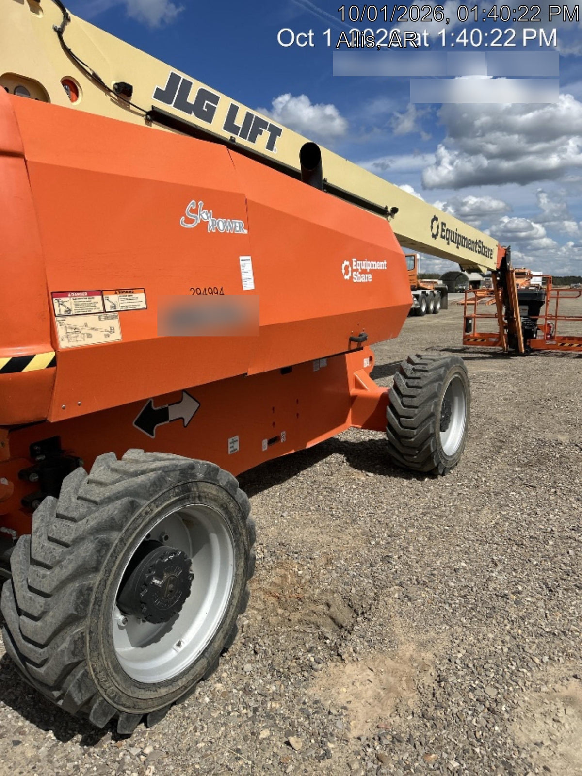 2023 JLG 860SJ