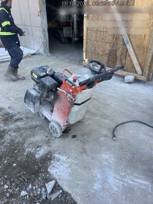 2023 HUSQVARNA FS400