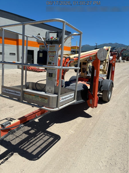 2022 JLG T350