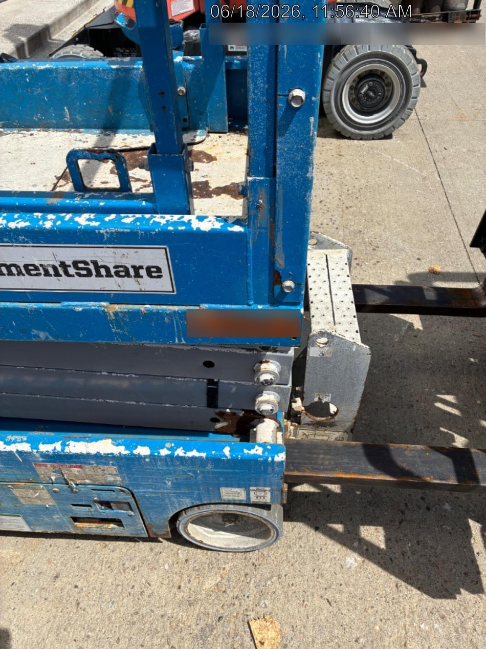 2020 Genie GS-1930 Solid Non Marking Tires, Beacon, Folding rails with half height swing gate