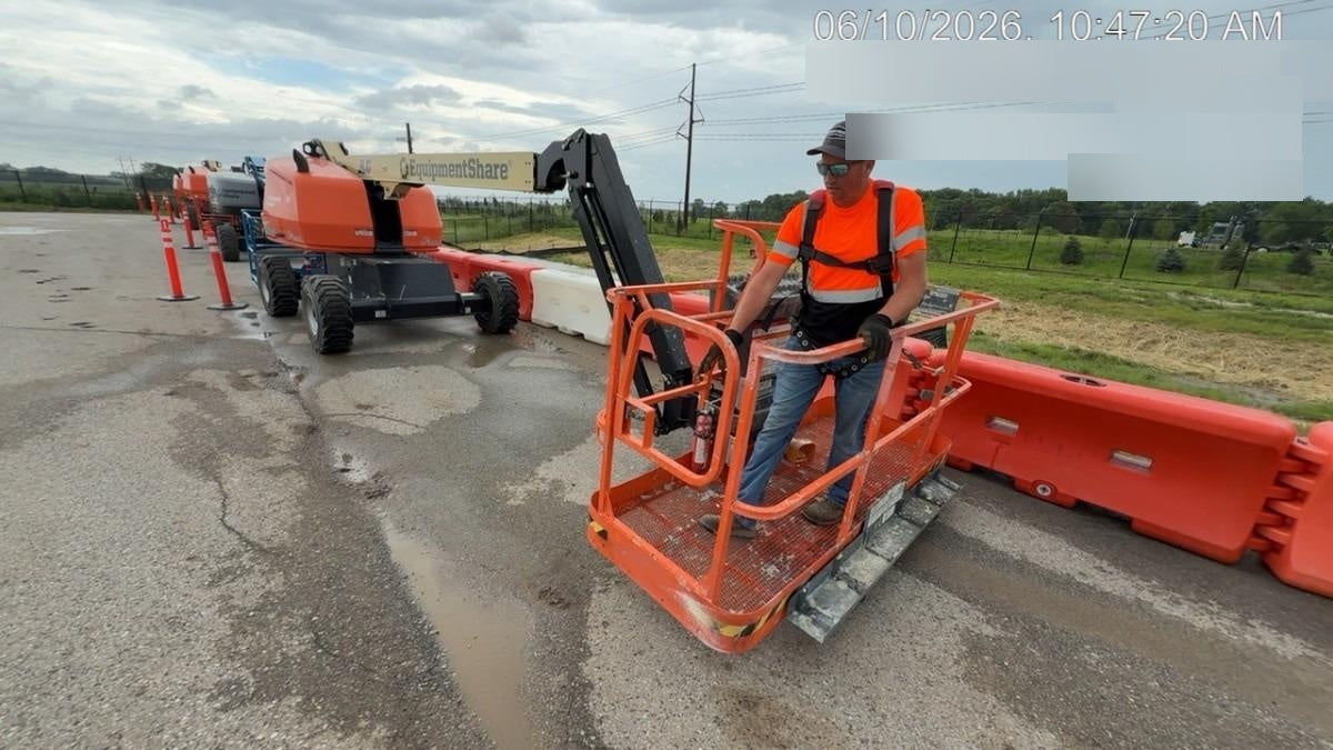 2025 JLG 460SJ