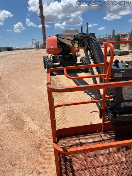2023 JLG 660SJ
