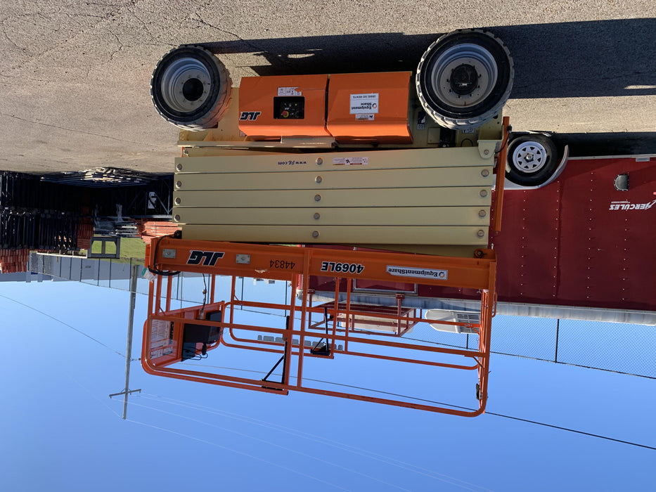 2019 JLG 4069LE