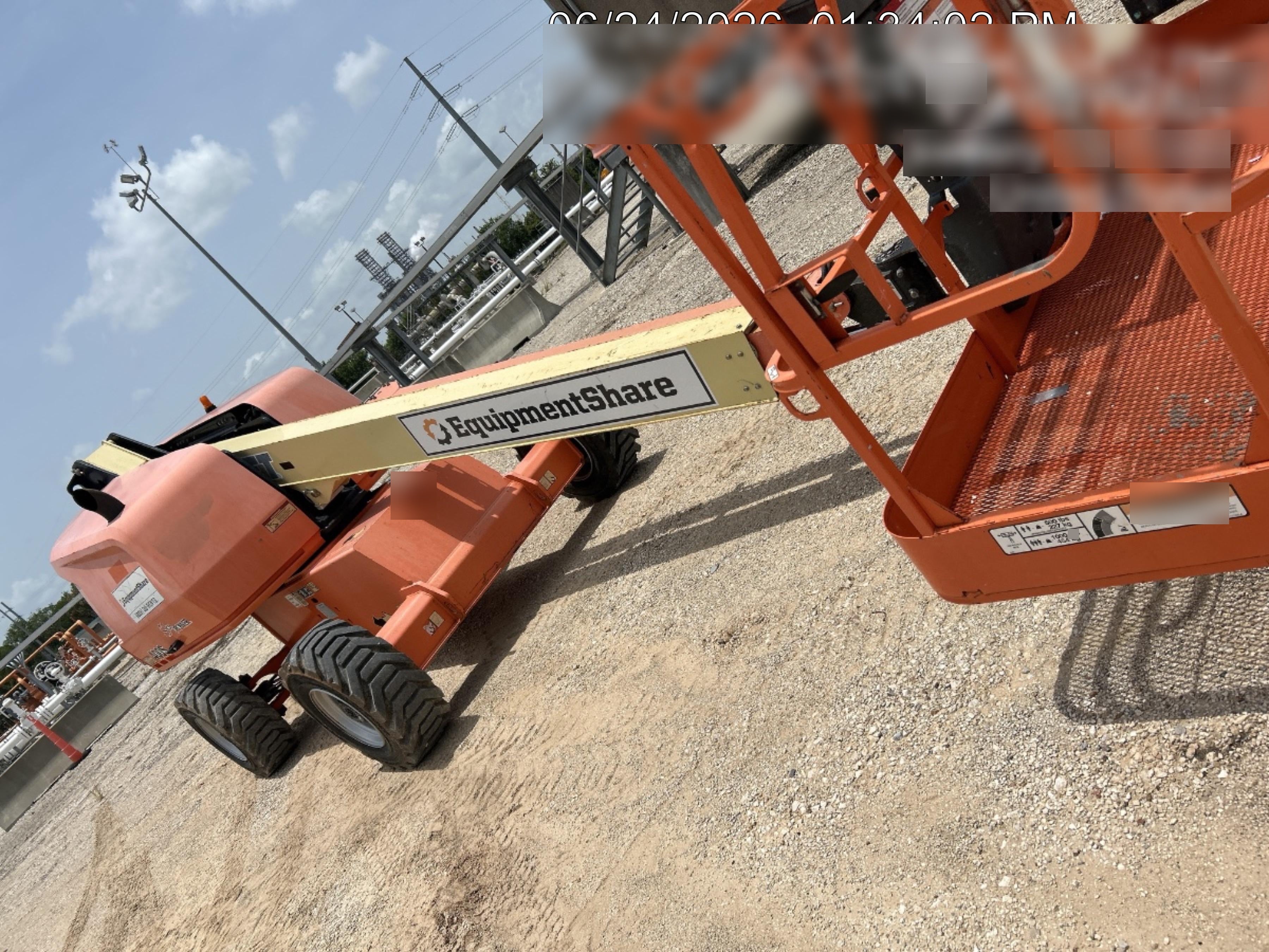 2019 JLG 400S