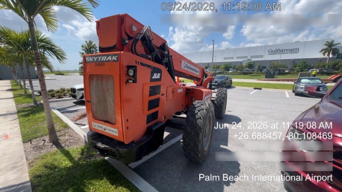 2022 SKYTRAK 8042