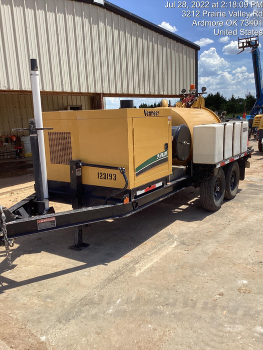 2021 Vac-Tron LP573XDT 500 Gallon Debris Tank w/ Hydraulic Tilt, two (2) 100 Gallon Water Tanks, Low Profile Torsion Axles (12,000 GVWR)