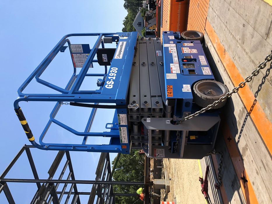 2020 Genie GS-1930 Fixed rails with chain entry gate - Pre A92.20