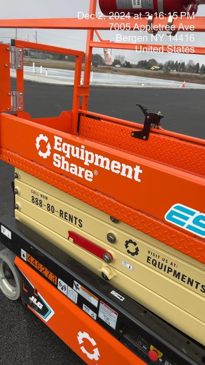 2024 JLG ES1932