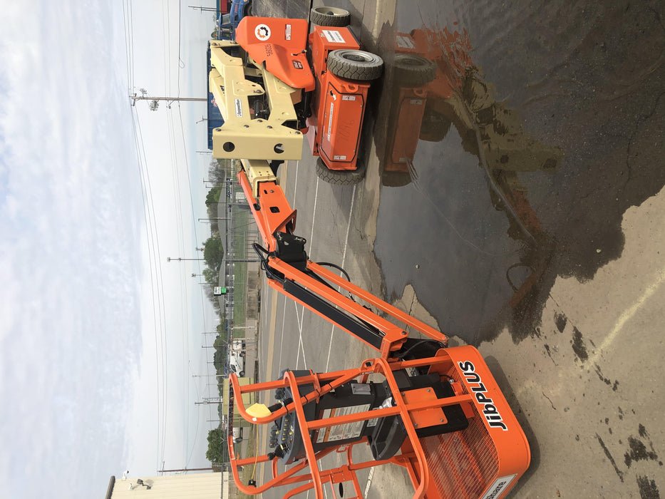 2020 JLG E400AJPN
