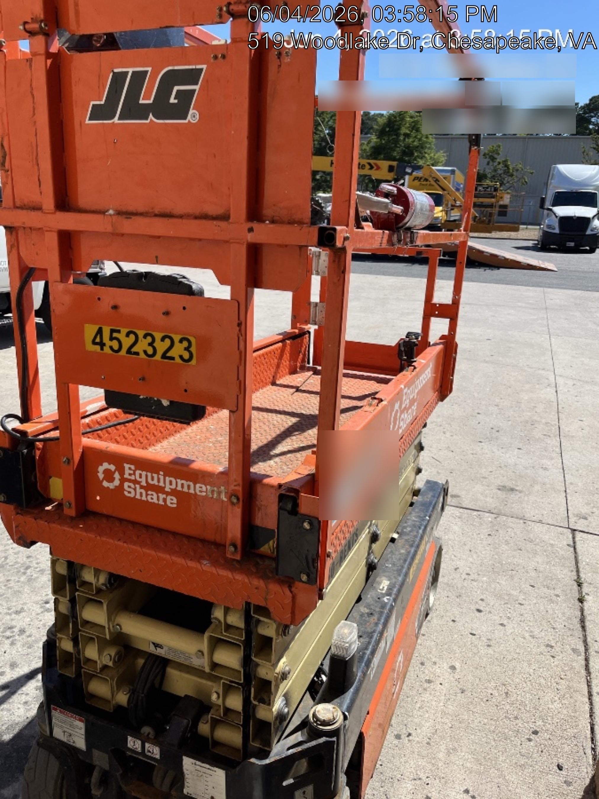 2024 JLG ES1932