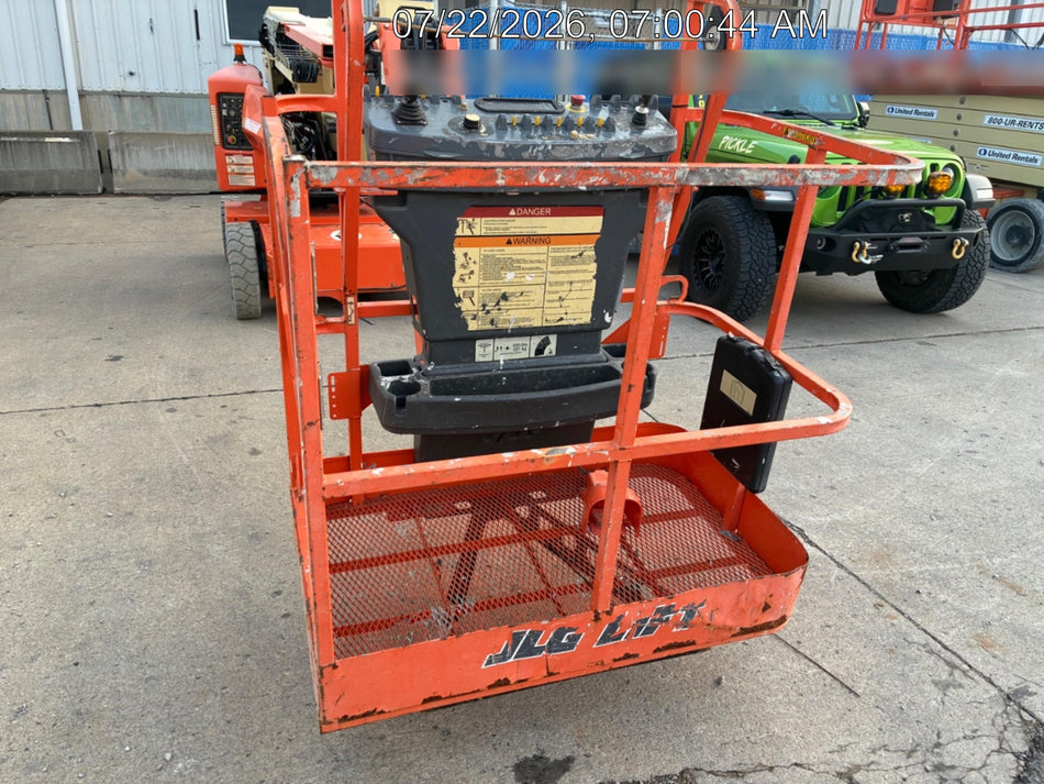 2020 JLG E400AJPN