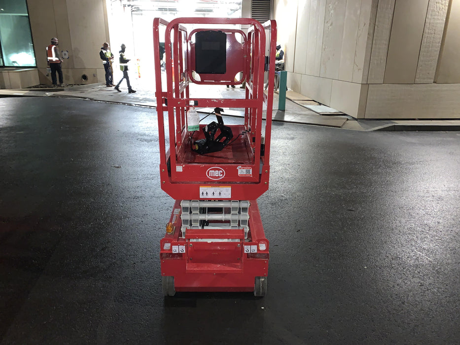 2020 MEC 1330SE Solid NM Tires, Steel Swing out Doors, LCS, Beacon, 900W Inverter