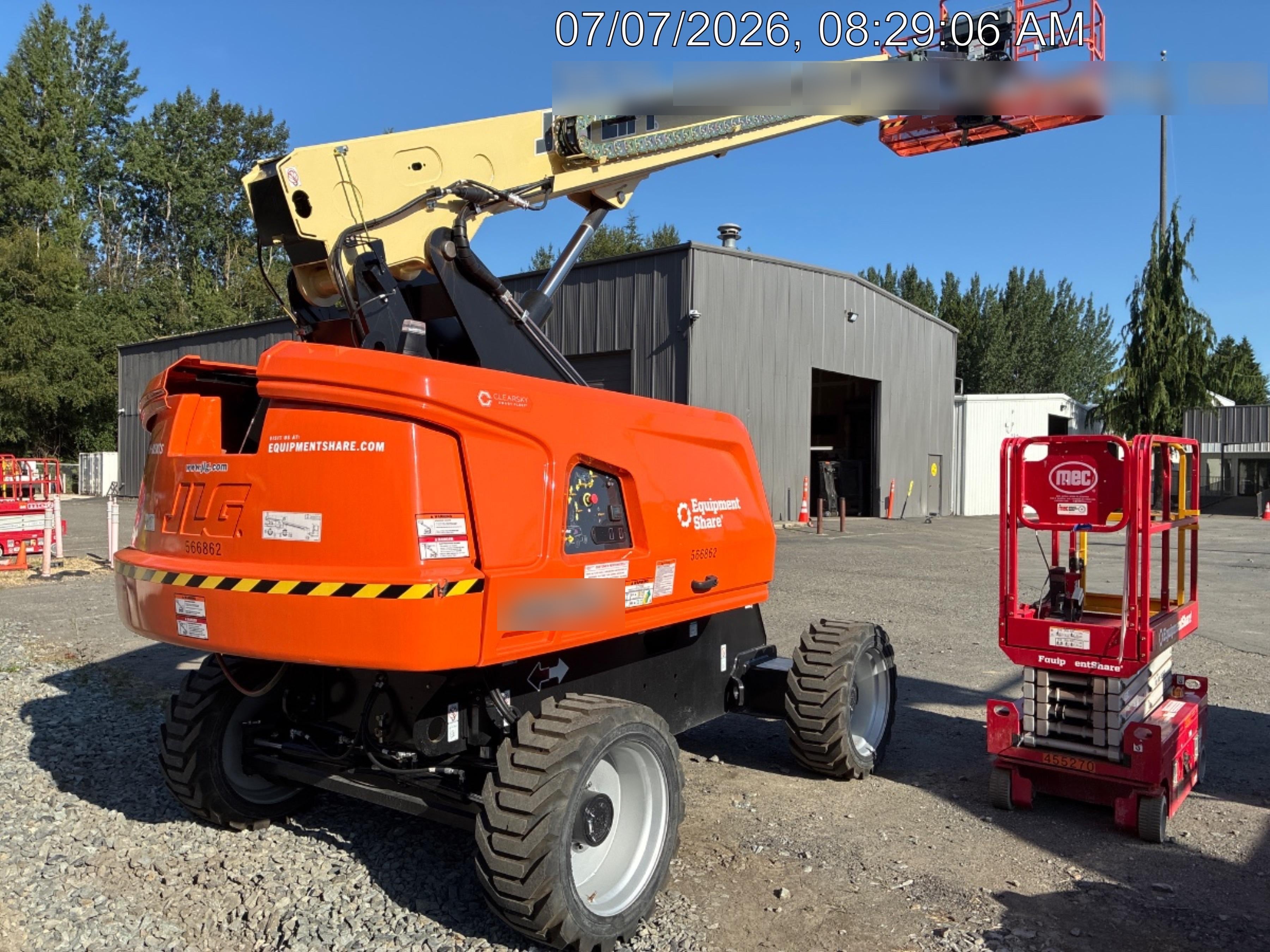 2025 JLG 660SJ