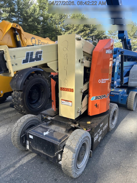 2025 JLG E300AJP