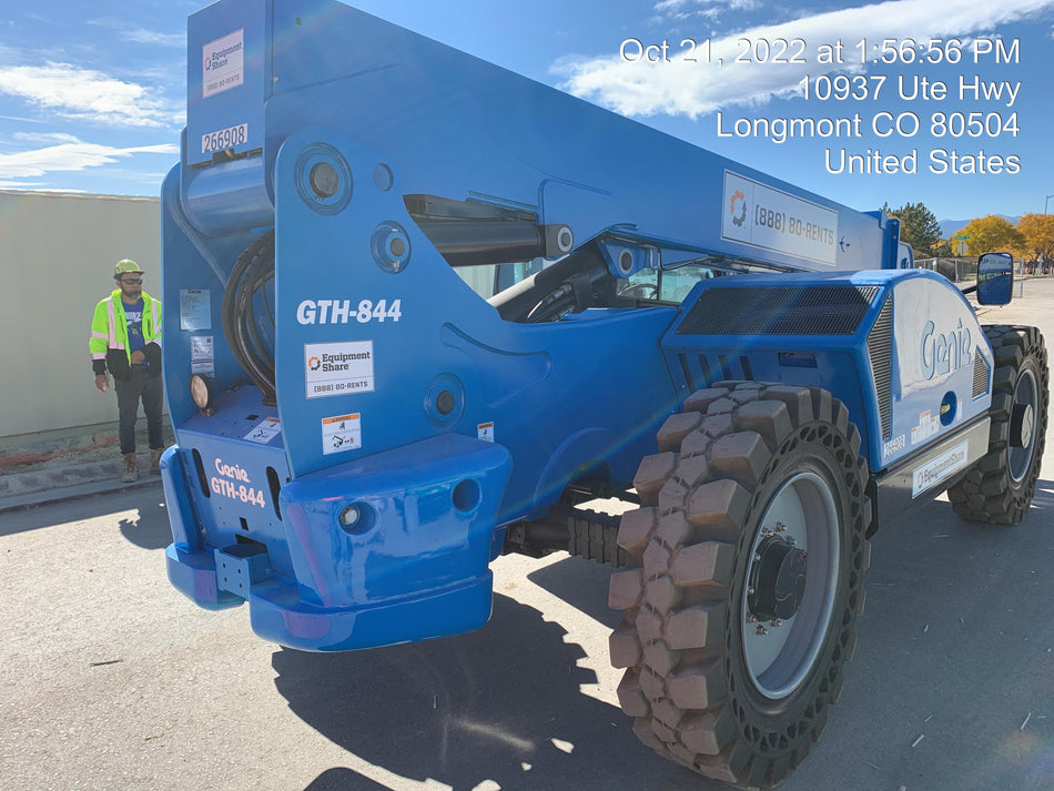 2022 GENIE GTH-844