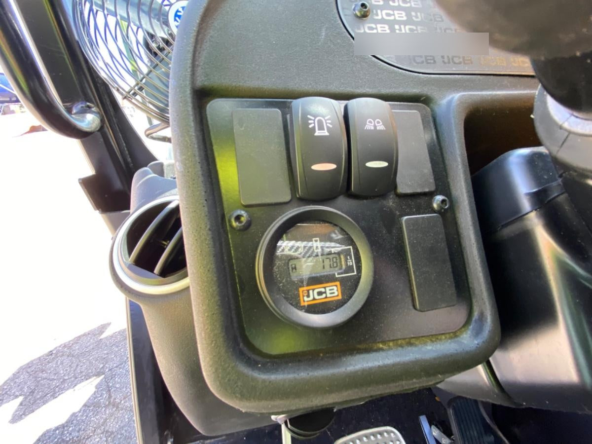 2025 JCB 512-56